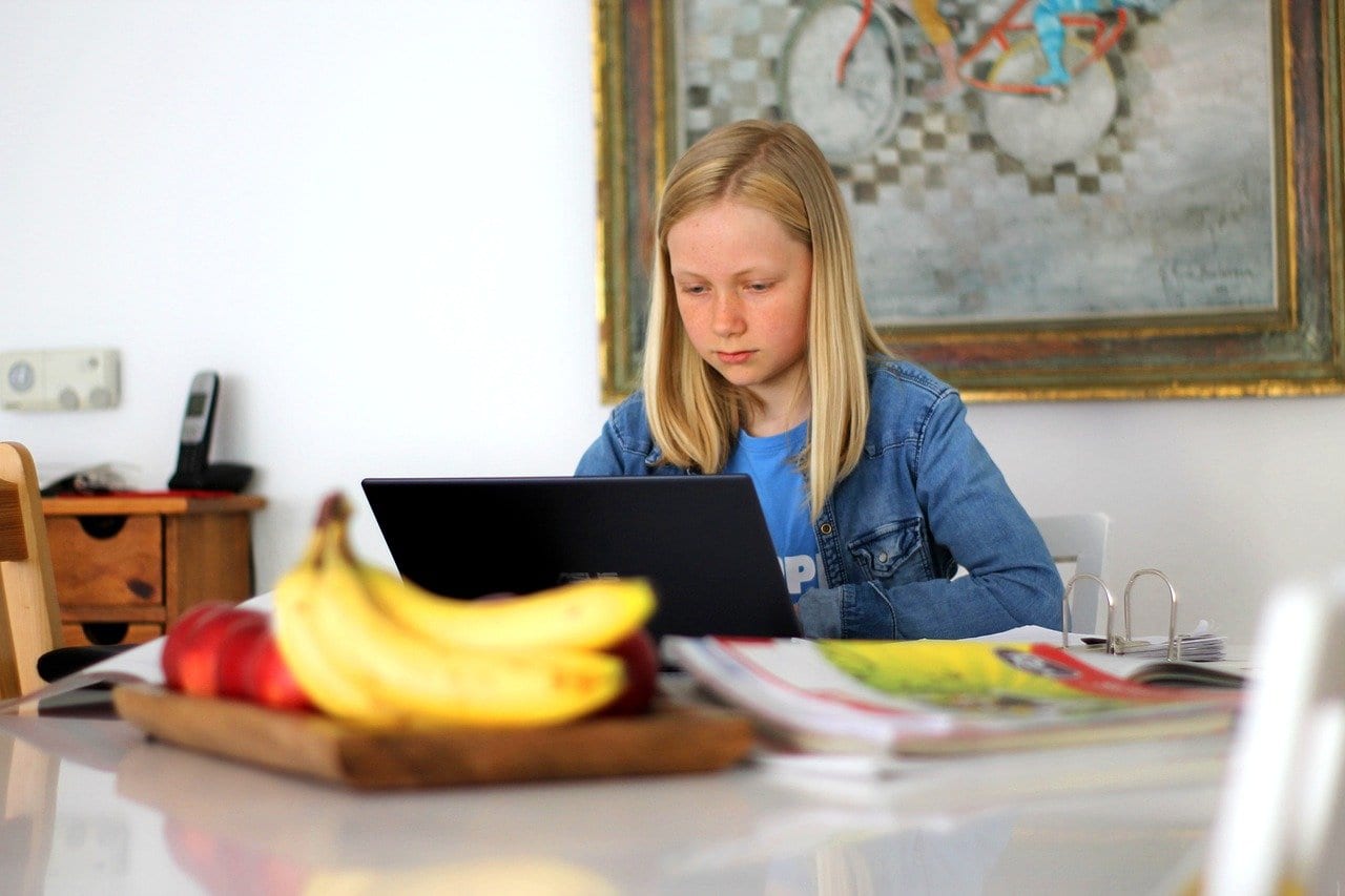 How to Protect Children from Internet Fraud and Scams